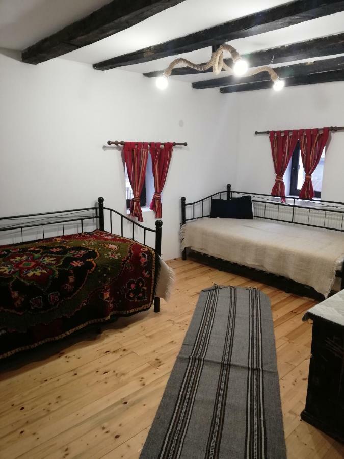 Къща За Гости Чичарите Gabrovo Exteriör bild